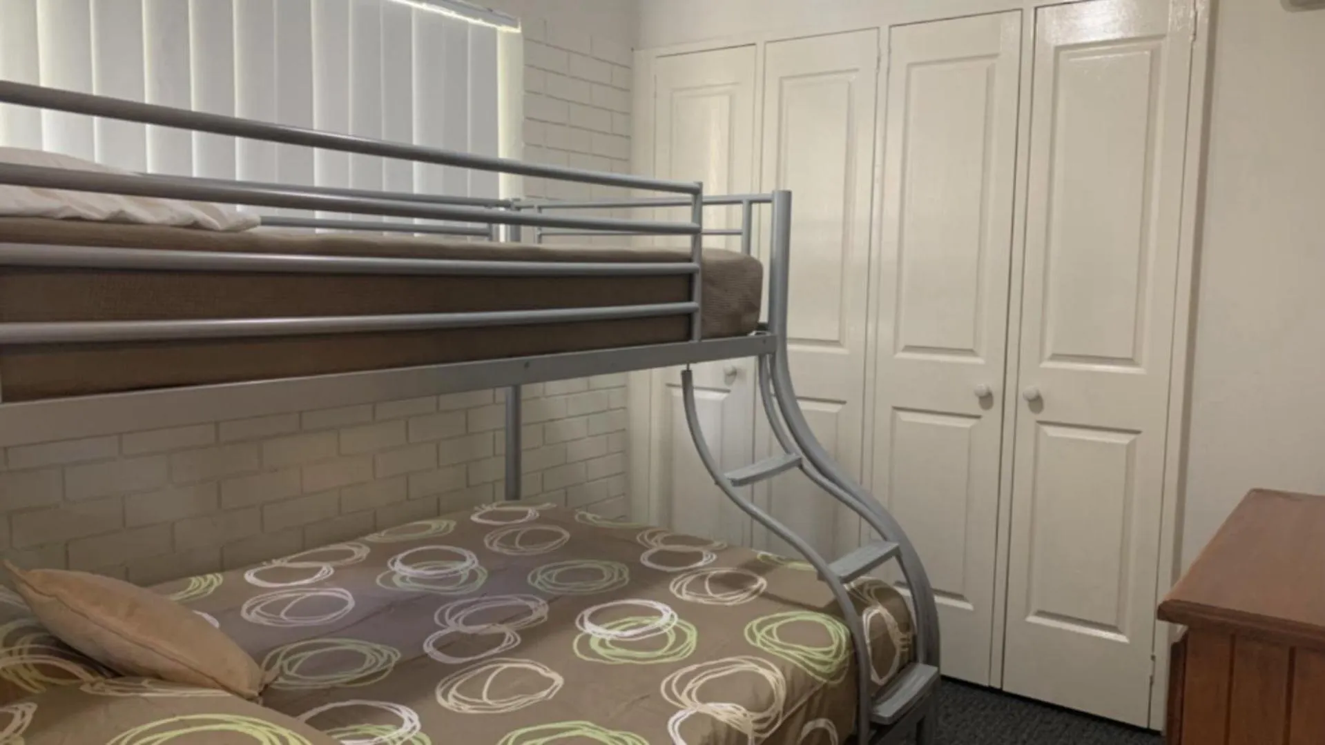 Beachside Court Unit 9 Caloundra Apartment